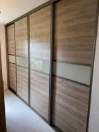 Soft white glass dividing horizonatal grained oak, fitted in Saltburn